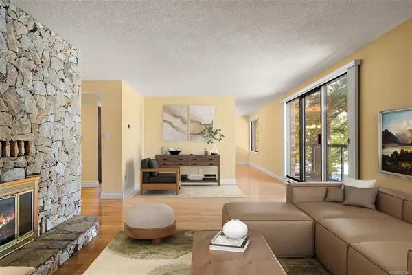 1280 Newport Ave # 201, Oak Bay BC V8S 5E7