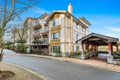 364 Goldstream Ave # 405, Colwood BC V9B 2W3