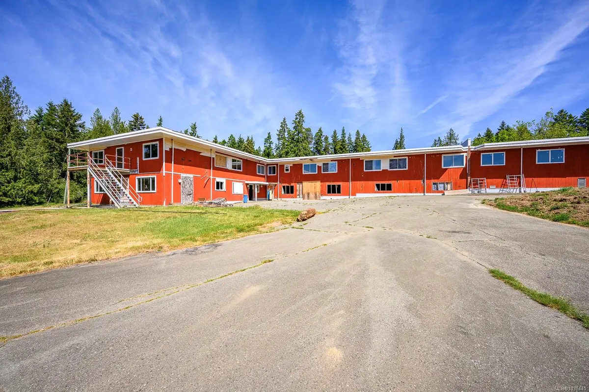 2300 Fowler Rd, Qualicum Beach BC V9K 2A5