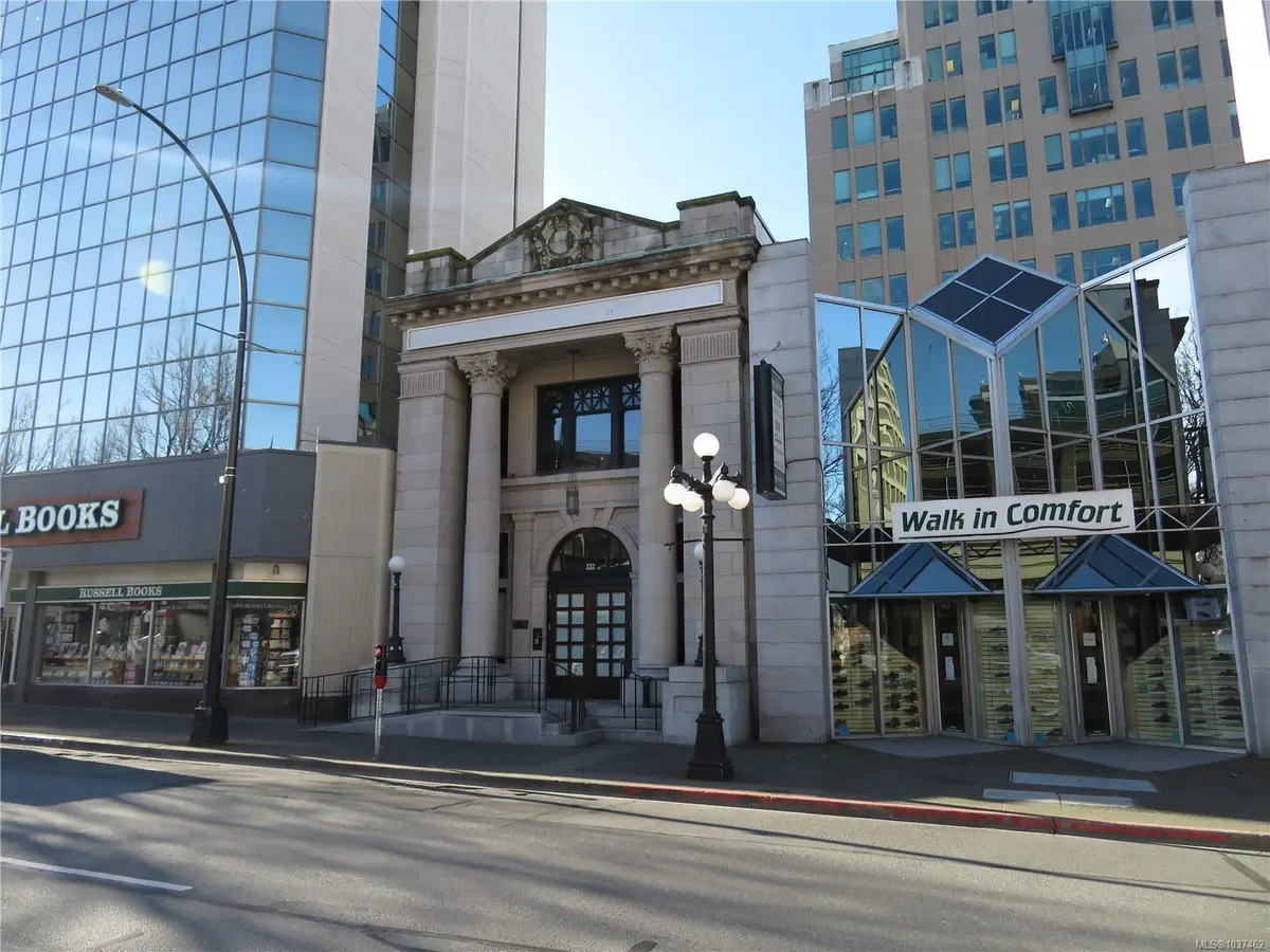 737 Fort St, Victoria BC V8W 2V1