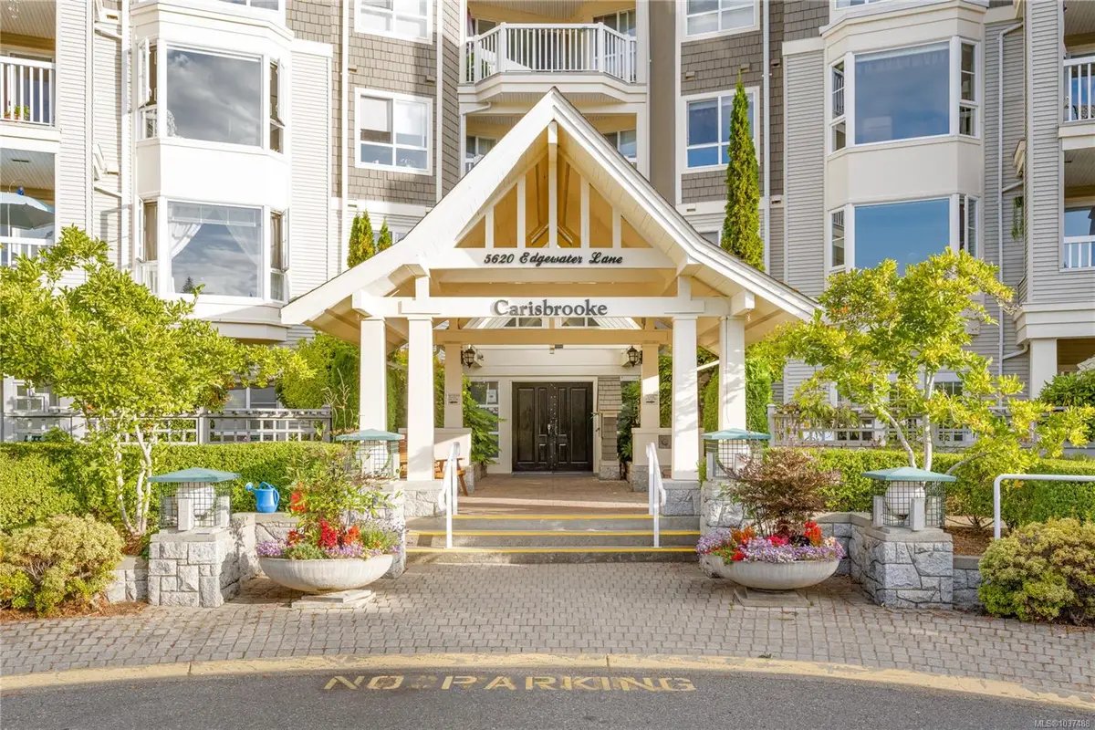 5620 Edgewater Lane # 201, Nanaimo BC V9T 6K1