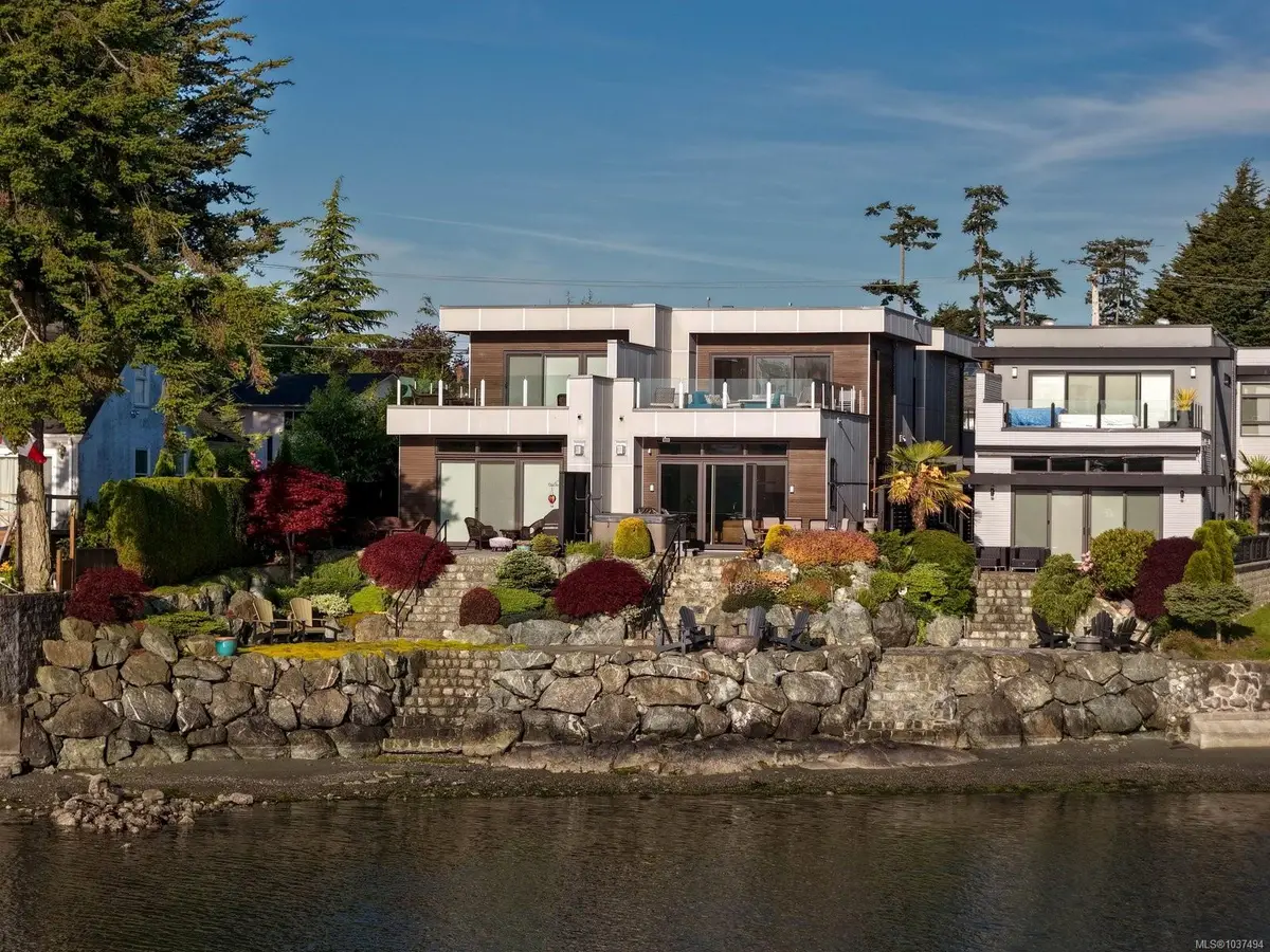10303 Resthaven Dr, Sidney BC V8L 3H2