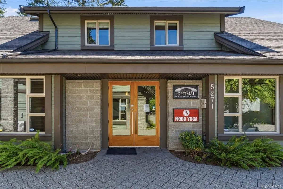 5271 Rutherford Rd, Nanaimo BC V9T 5N9