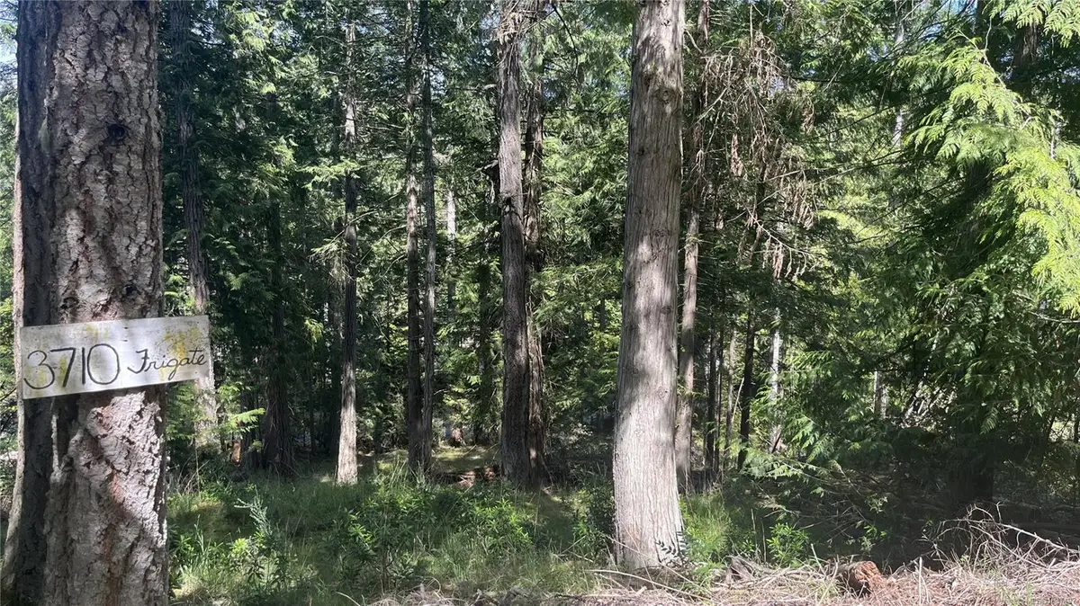 3710 Frigate Rd, Pender Island BC V0N 2M0