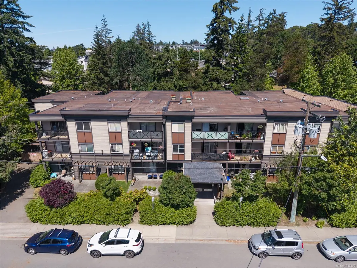 1600 Caspers Way #103, Nanaimo BC V9S 1K1