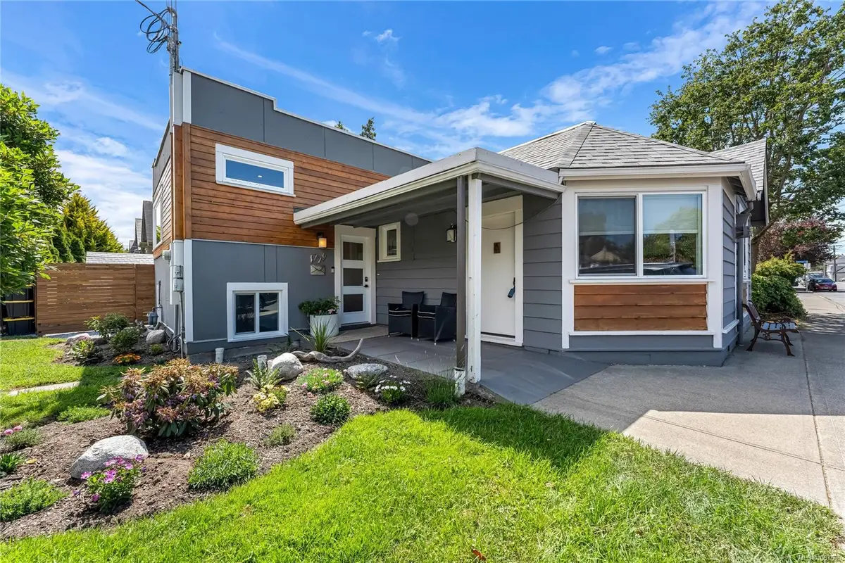 1779 Lillian Rd, Victoria BC V8S 1L3