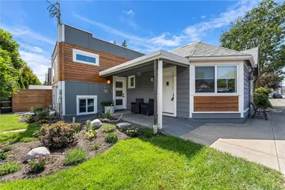 1779 Lillian Rd, Victoria BC V8S 1L3