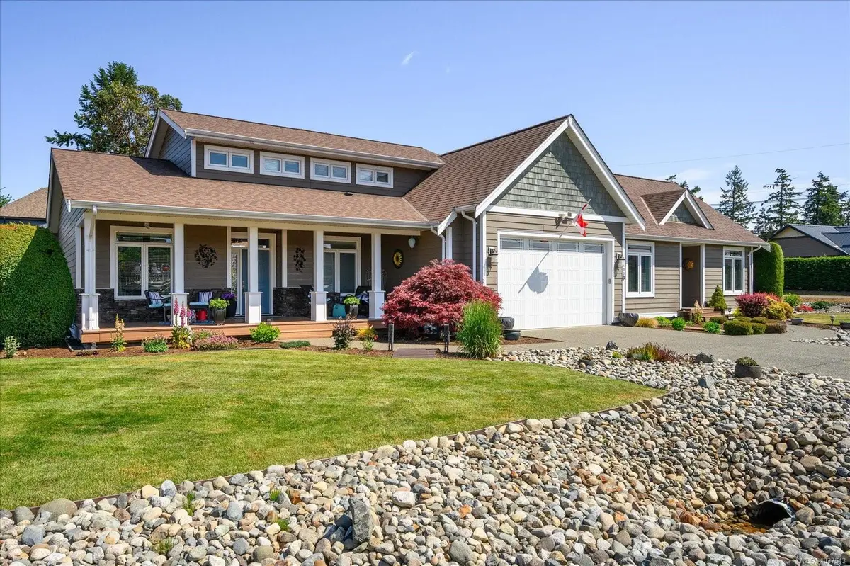 1430 Stone Lake Dr, Nanoose Bay BC V9P 9M4