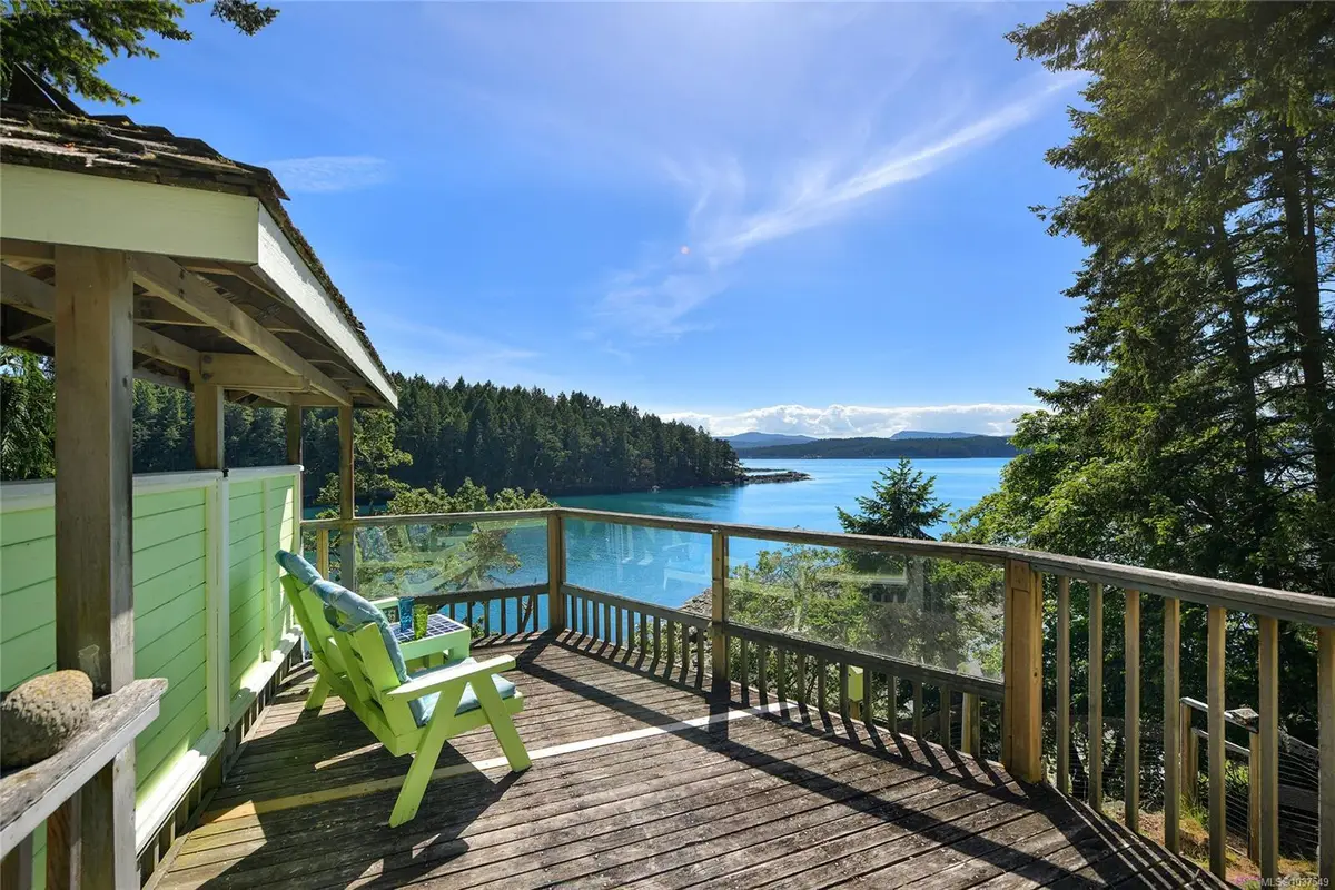 248 Leighton Lane, Mayne Island BC V0N 2J2