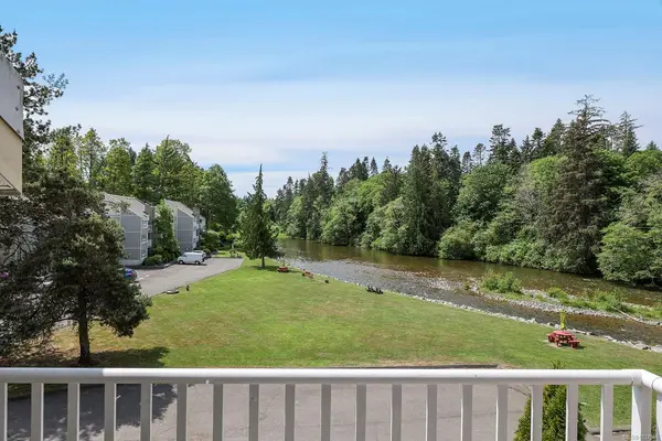 205 1st St #315, Courtenay BC V9N 1A5 - 3 bed, 2.0 bath in Courtenay