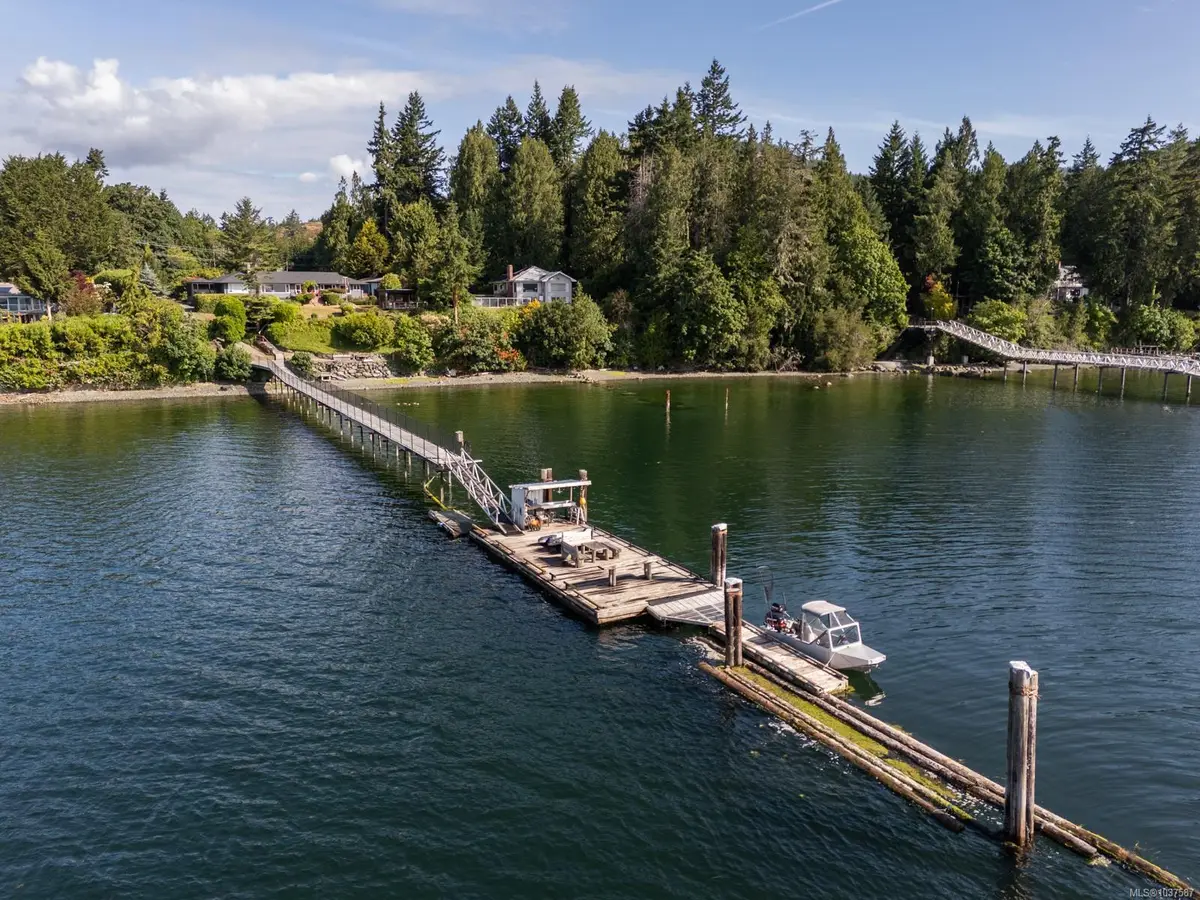 5957 Sooke Rd, Sooke BC V9Z 0P7