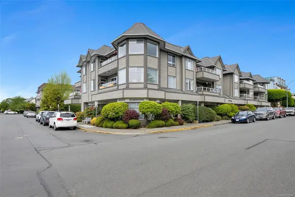 9710 Second St #204, Sidney BC V8L 3C4 - 2 bed, 2 bath property for sale in Sidney