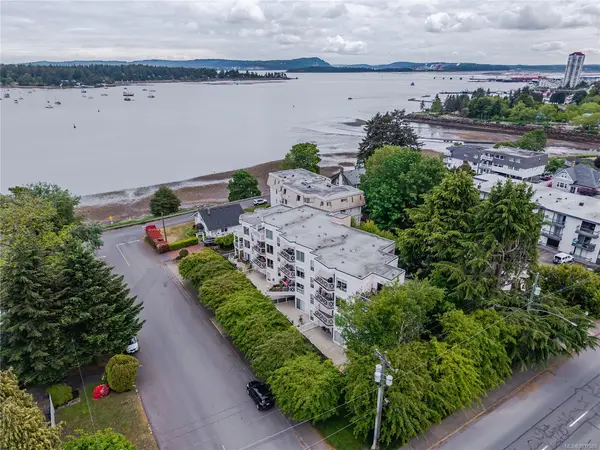 75 Bryden St #304, Nanaimo BC V9S 1A4 - 2 bed, 2 bath property for sale in Nanaimo