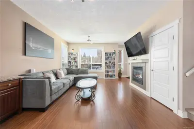 3101 Cliffs Rd # 12, Duncan BC V9L 0C6