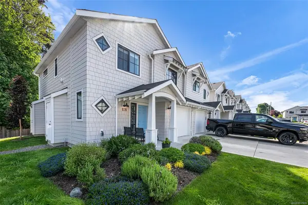 2096 Kennedy St, Sooke BC V9Z 1P7