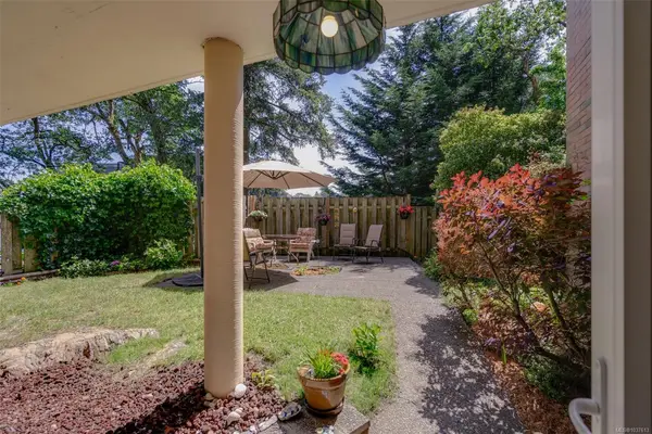 4030 Quadra St # 103, Saanich BC V8X 1K2 - 2 bed, 2 bath property for sale in Saanich
