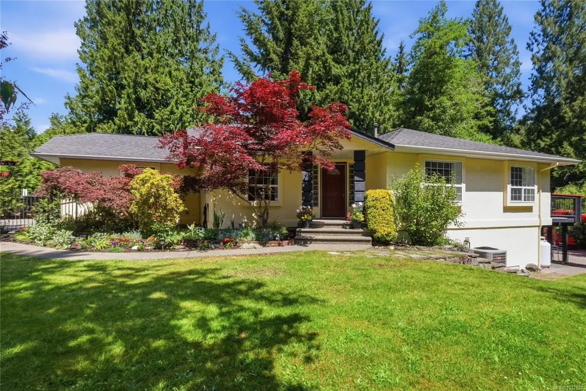 3555 Dougan Dr, Cobble Hill BC V0R 1L0