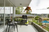 View 30