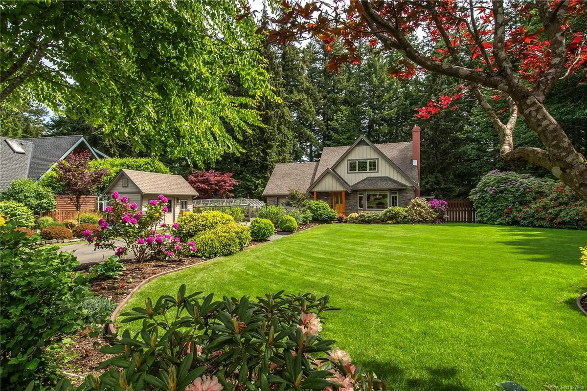 3095 Martin Rd, Campbell River BC V9W 1M4