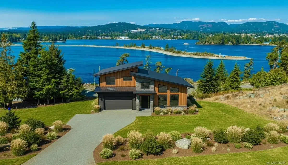 7070 Fisher Rd, Sooke BC V9Z 1A8