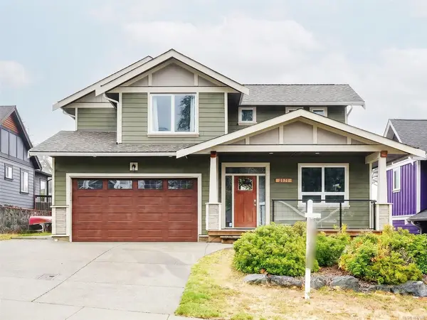 2371 Mountain Heights Rd, Sooke BC V9Z 1M4 - 3 bed, 3 bath property for sale in Sooke