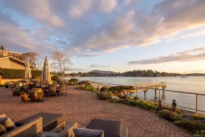 2450 Whidby Lane, Sidney BC V8L 2K3