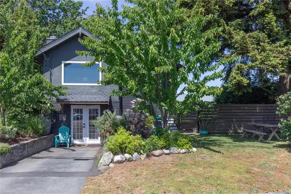 226 Harewood Rd, Nanaimo BC V9R 2Y9 - 3 bed, 2 bath property for sale in Nanaimo