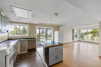 View 32
