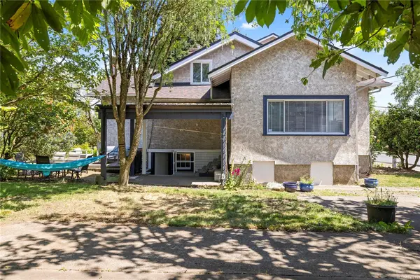 522 Victoria Rd, Nanaimo BC V9R 4R3