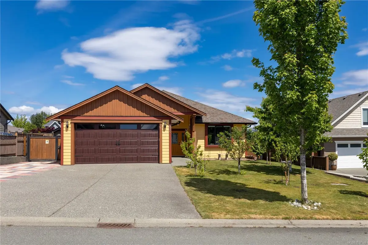 220 Michigan Pl, Campbell River BC V9H 0C7