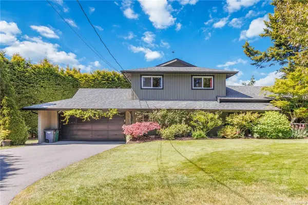4298 Caen Rd, Saanich BC V8X 3S6