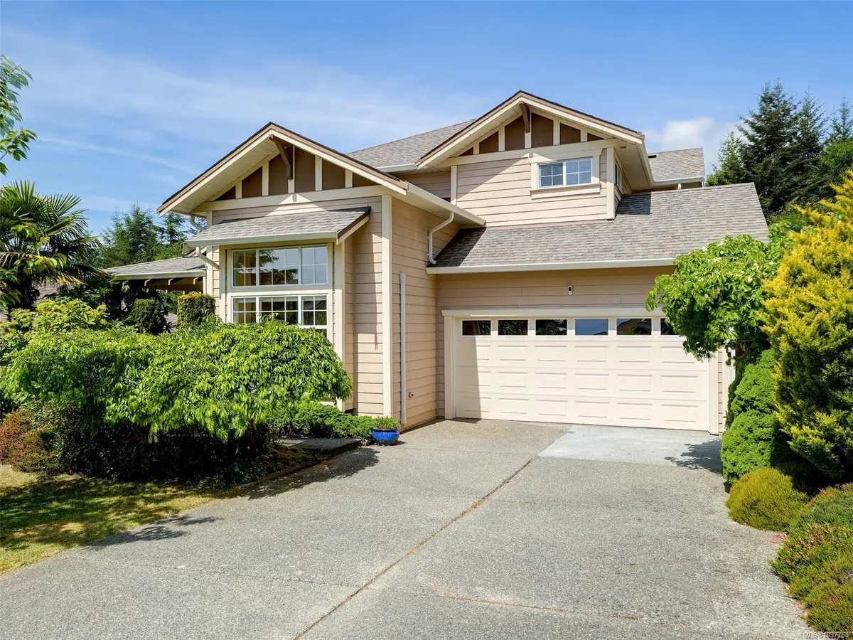 2518 Westview Terr, Sooke BC V9Z 0Y7