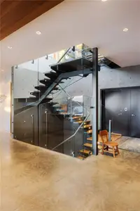 View 32