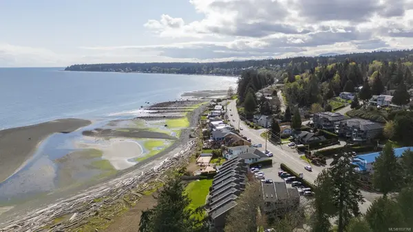3295 Island Hwy W # 220, Qualicum Beach BC V9K 2C6 - 1 bed, 1 bath in Qualicum Beach