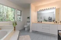 View 25