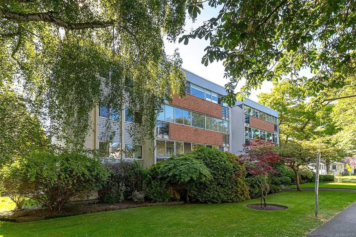 605 Cook St #204, Victoria BC V8V 3Y6