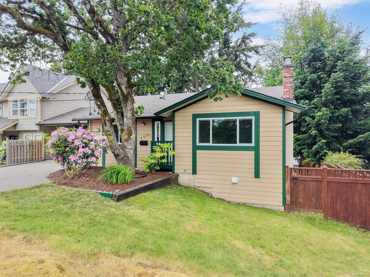 457B Sue Mar Pl, Colwood BC V9C 3E1