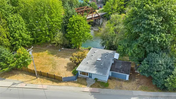160 Cowichan Lake Rd, Lake Cowichan BC V0R 2G0