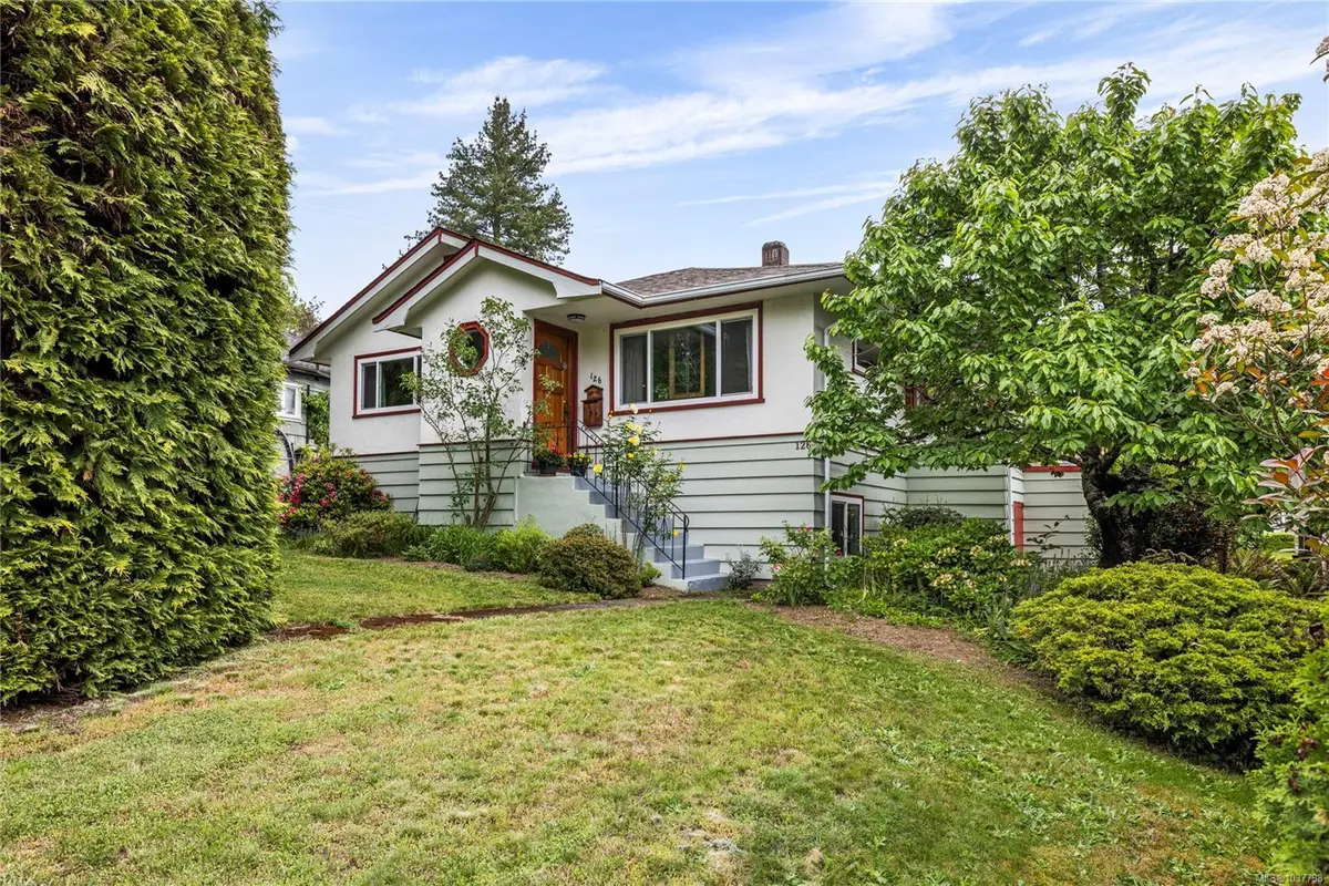 126 Howard Ave, Nanaimo BC V9R 3R1