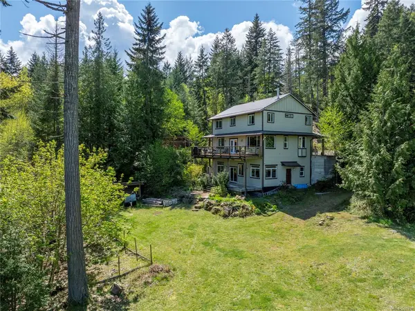 2500 Myles Lake Rd, Nanaimo BC V9X 1E7 - 4 bed, 4 bath property for sale in Nanaimo