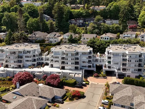 5110 Cordova Bay Rd # 409, Saanich BC V8Y 2K5