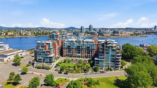 21 Dallas Rd #414, Victoria BC V8V 4Z9 - 1 bed, 1.0 bath in Victoria
