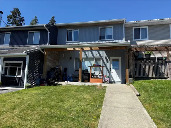 9572 Carnarvon Pl, Port Hardy BC V0N 2P0 - 3 bed, 3 bath property for sale in Port Hardy