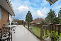 View 16