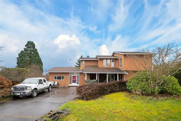 10875 Grandview Rd, Saltair BC V0R 2E0 - 3 bed, 3.0 bath in Saltair
