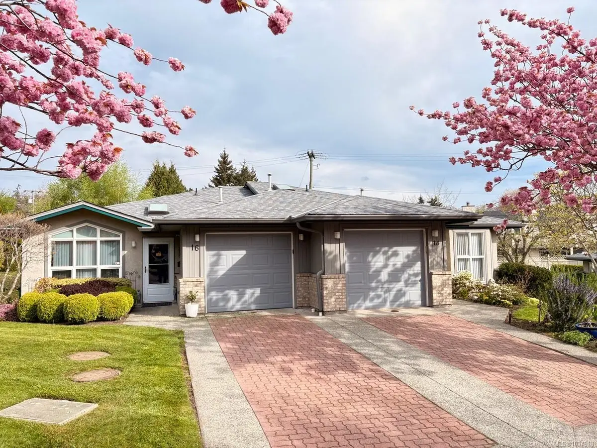 1473 Garnet Rd #14, Saanich BC V8P 5T5