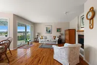 View 25