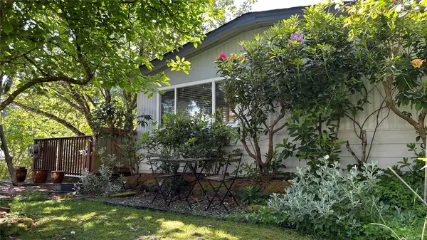 5838 Blythwood Rd # 4, Sooke BC V9Z 0G2