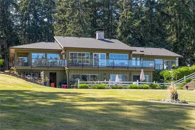 956 Cherry Point Rd, Cowichan Bay BC V0R 1N2