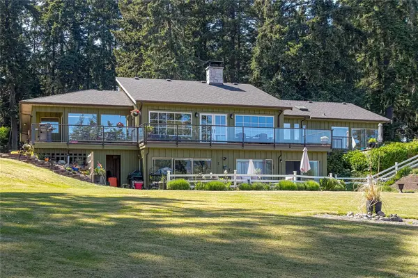 956 Cherry Point Rd, Cowichan Bay BC V0R 1N2